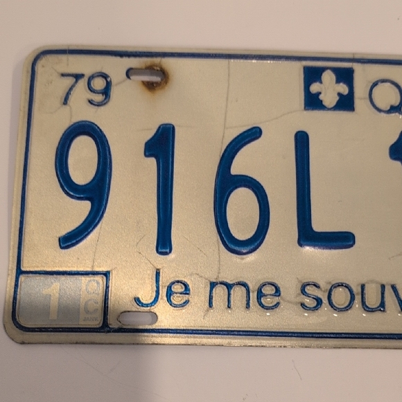 Vintage 1979 Quebec License Plate - Picture 2 of 3